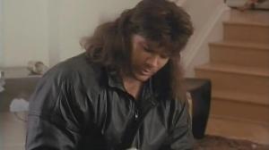 Кадры из фильма Двойные неприятности / Double Trouble (1992)