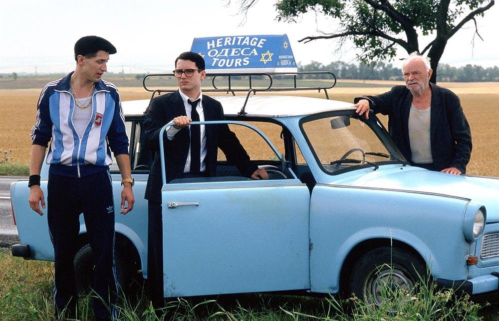 Кадр из фильма Свет вокруг / Everything Is Illuminated (2005)