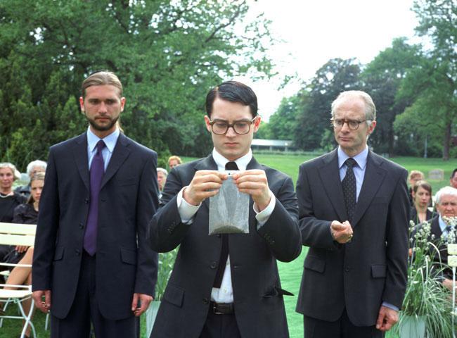 Кадр из фильма Свет вокруг / Everything Is Illuminated (2005)