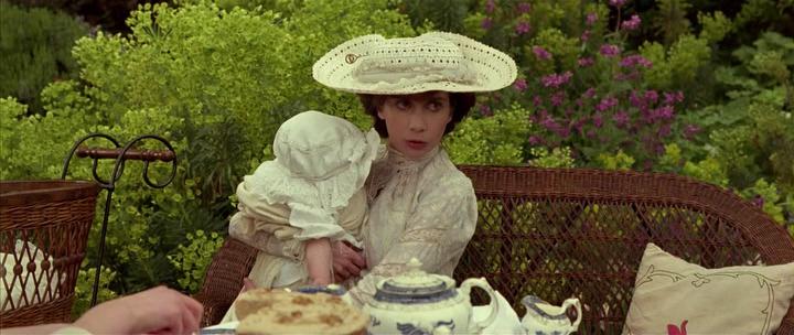 Кадр из фильма Усадьба Хауардс-Энд / Howards End (1992)