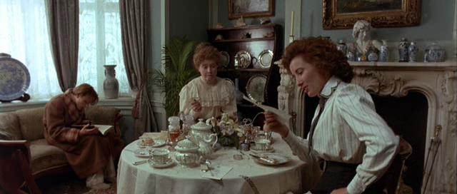 Кадр из фильма Усадьба Хауардс-Энд / Howards End (1992)