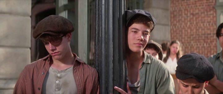 Кадр из фильма Продавцы новостей / Newsies (1992)
