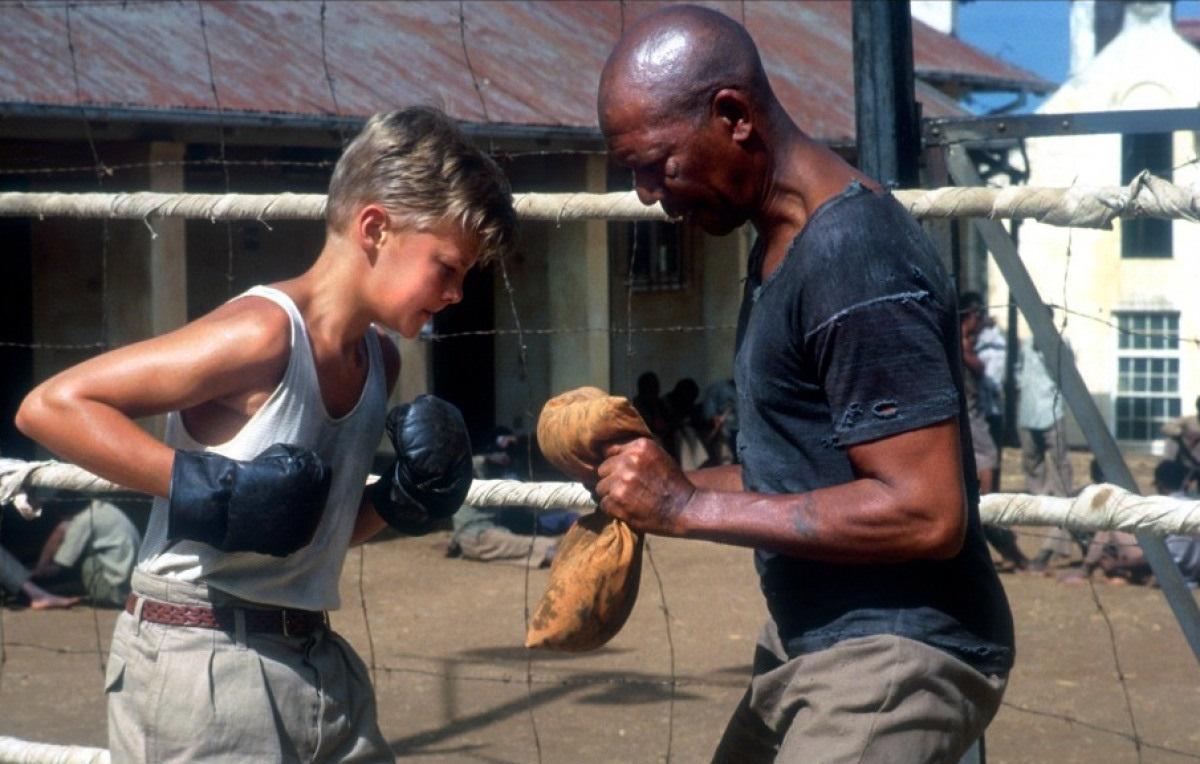 Кадр из фильма Сила личности / The Power of One (1992)