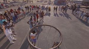 Кадры из фильма Белые люди не умеют прыгать / White Men Can't Jump (1992)