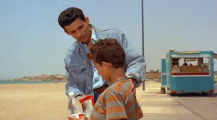 Кадр из фильма Похититель детей / Il ladro di bambini (1992)
