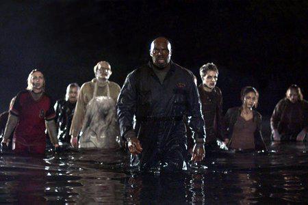 Кадр из фильма Земля мертвых / Land of the Dead (2005)