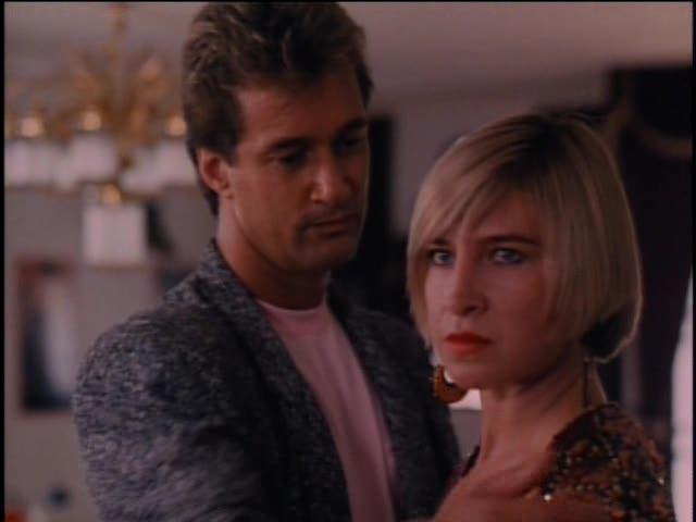 Кадр из фильма Леди дракон / Lady Dragon (1992)