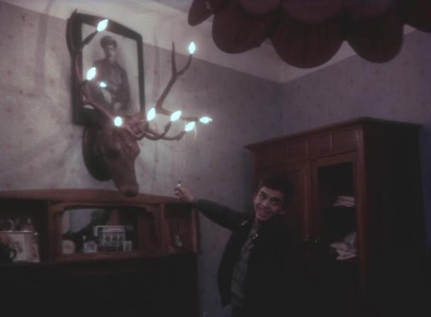 Кадр из фильма Солнце неспящих / Udzinarta mze (1992)