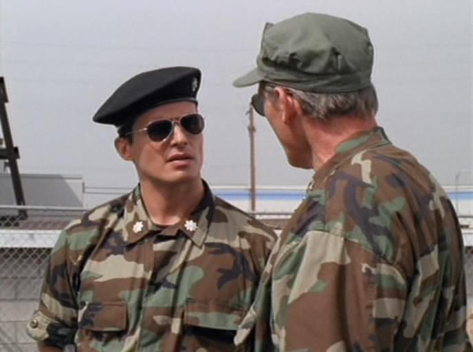 Кадр из фильма Аварийная посадка / Crash Landing (2005)