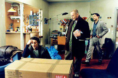 Кадр из фильма Коробка / Le carton (2005)