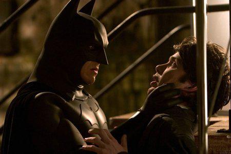 Кадр из фильма Бэтмен: начало / Batman Begins (2005)