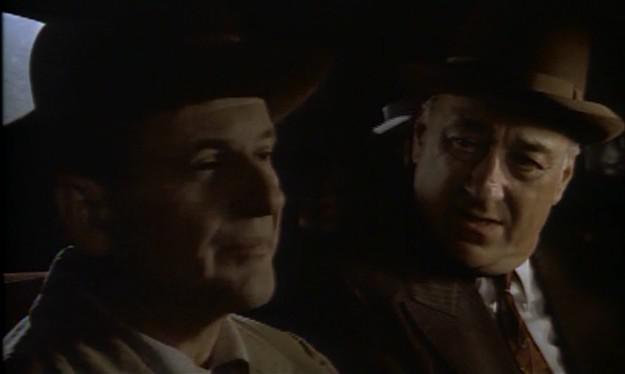 Кадр из фильма Фотограф / The Public Eye (1992)