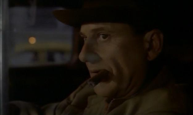 Кадр из фильма Фотограф / The Public Eye (1992)