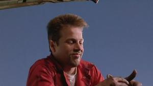Кадры из фильма Без ума от оружия / Guncrazy (1992)