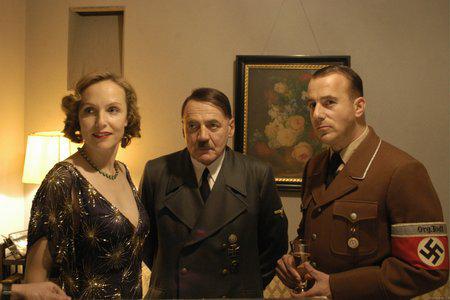 Кадр из фильма Бункер / Bunker paradise (2005)
