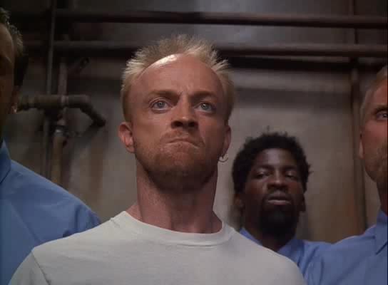 Кадр из фильма Южный централ / South Central (1992)
