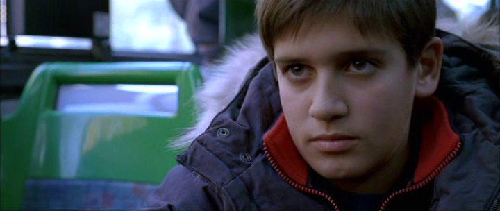 Кадр из фильма Если рождён, уже не спрячешься / Quando sei nato non puoi più nasconderti (2005)