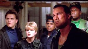 Кадры из фильма В осаде / Under Siege (1992)