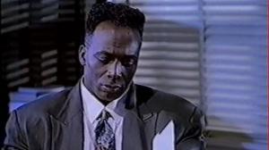 Кадры из фильма Когти орла / Talons of the Eagle (1992)