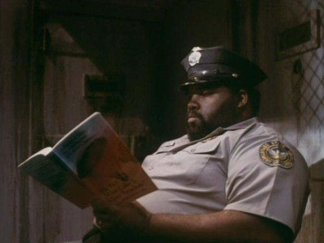 Кадр из фильма Вот такие соседи / There Goes the Neighborhood (1992)