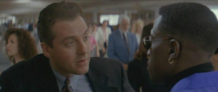 Кадр из фильма Пассажир 57 / Passenger 57 (1992)