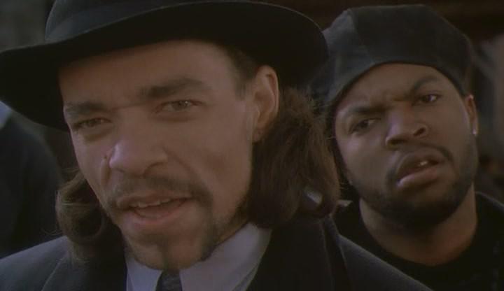 Кадр из фильма Нарушение территории / Trespass (1992)