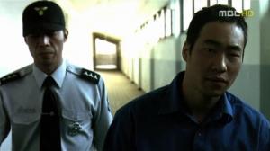 Кадры из фильма Кричащий кулак / Jumeogi unda (2005)