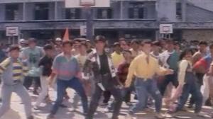Кадры из фильма Любовь - дар божий / Sangram (1993)