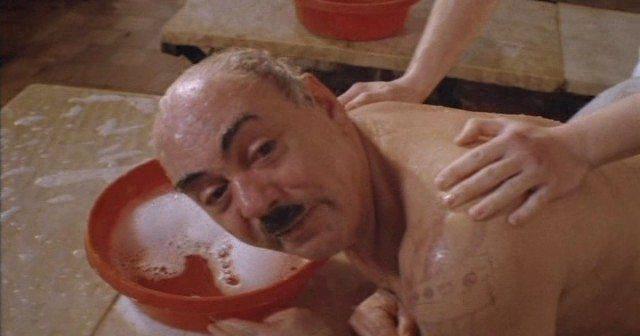 Кадр из фильма Пчелка (1993)
