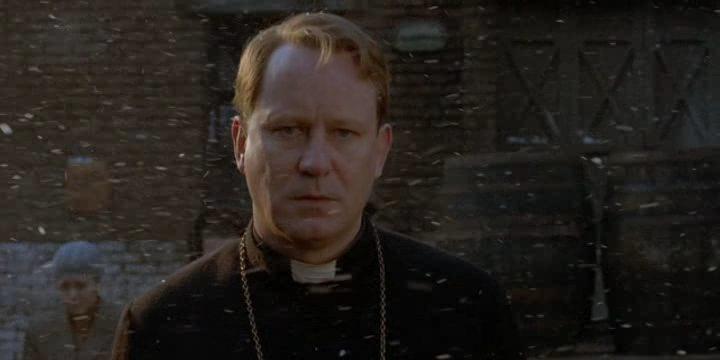 Кадр из фильма Доминион Предшествующий Экзорцисту / Dominion (2005)