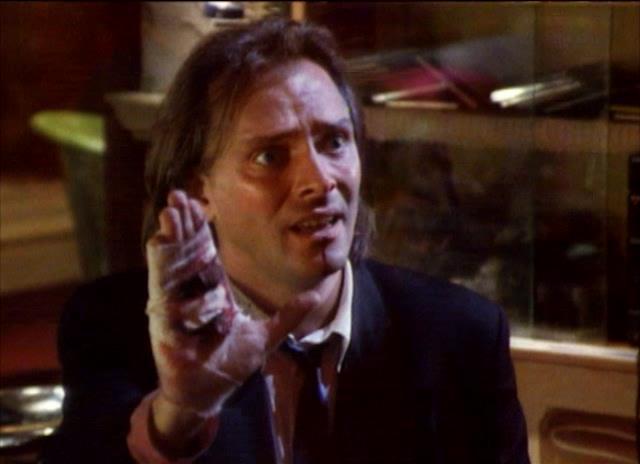 Кадр из фильма Кратчайшая встреча / Briefest Encounter (1993)