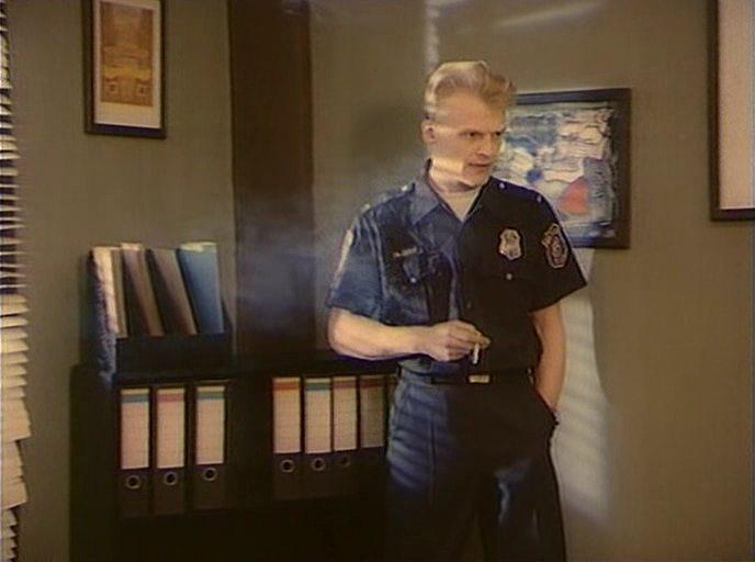 Кадр из фильма Способ убийства (1993)