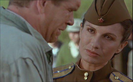 Кадр из фильма Ветер с востока / Eastern Boys (1993)