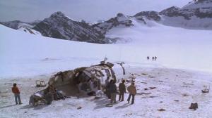 Кадры из фильма Выжить / Alive (1993)