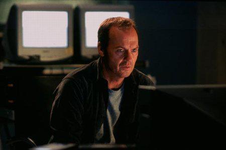 Кадр из фильма Белый шум / White Noise (2005)