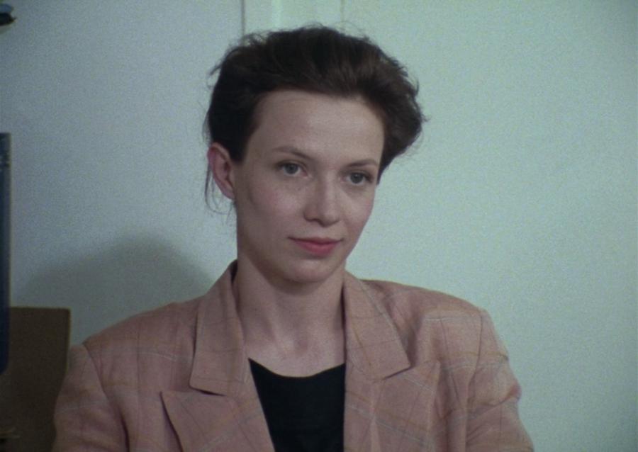 Кадр из фильма Дерево, мэр и медиатека / L'arbre, le maire et la médiathèque (1993)