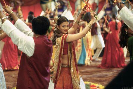 Кадр из фильма Невеста и предрассудки / Bride & Prejudice (2005)