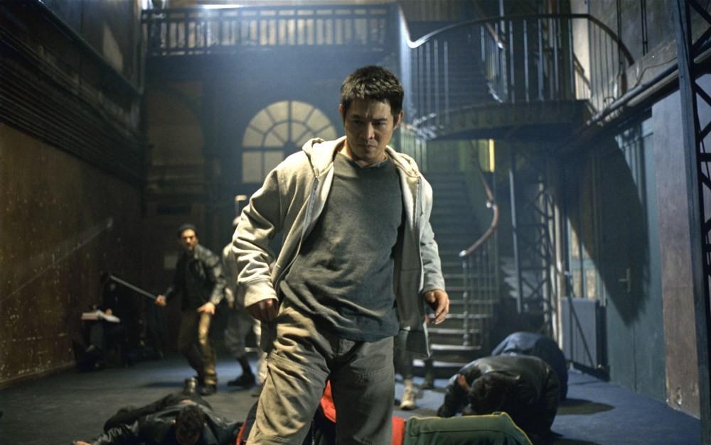 Кадр из фильма Дэнни Цепной пес / Unleashed (2005)