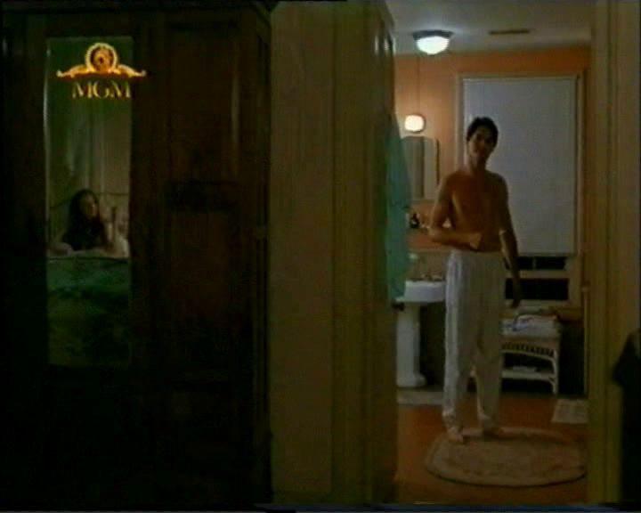 Кадр из фильма Богатство в Любви / Stuck in Love (1993)