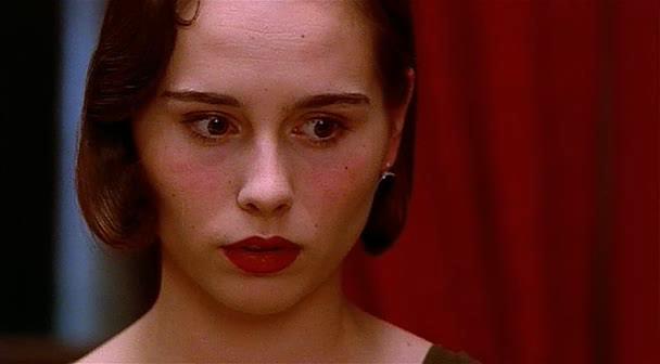 Кадр из фильма Сирены / Sirens (1993)