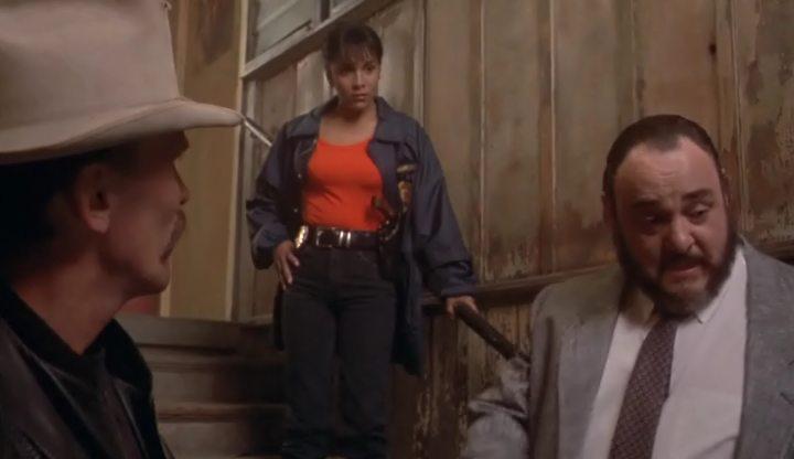 Кадр из фильма Мрачный закат / Sunset Grill (1993)