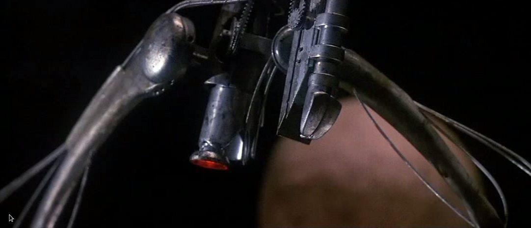 Кадр из фильма Огонь в небе / Fire in the Sky (1993)