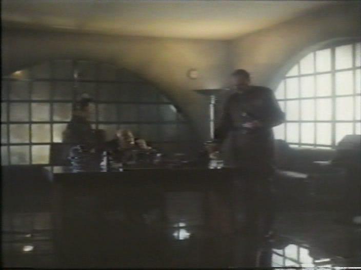 Кадр из фильма Дети чугунных богов (1993)