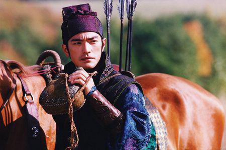 Кадр из фильма Дом летающих кинжалов / Shi mian mai fu (2005)