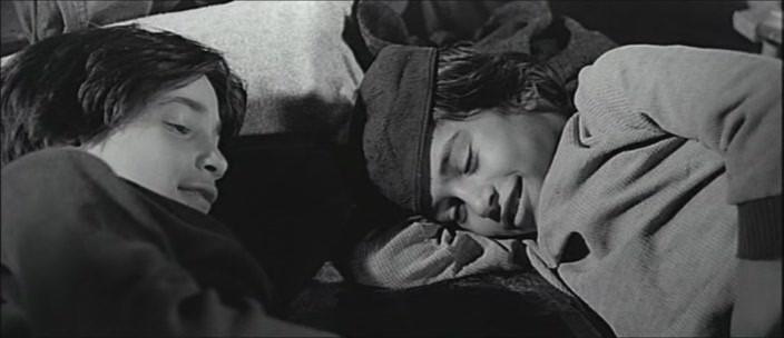Кадр из фильма Я - Иван, ты - Абрам (1993)