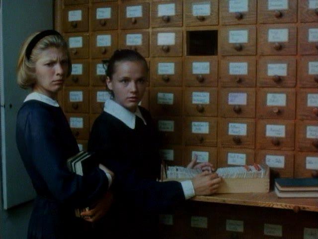 Кадр из фильма Красная жара / Red Hot (1993)