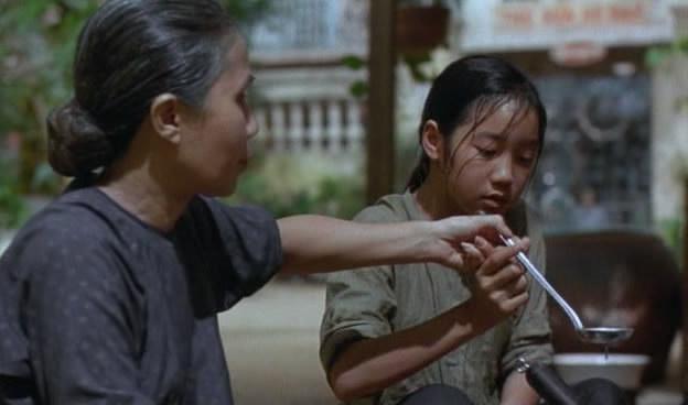 Кадр из фильма Аромат зеленой папайи / Mùi du du xanh (1993)