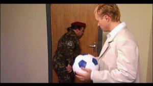 Кадры из фильма Один за всех (2005)