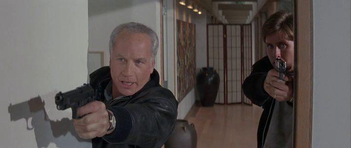Кадр из фильма Слежка 2: Снова в засаде / Another Stakeout (1993)