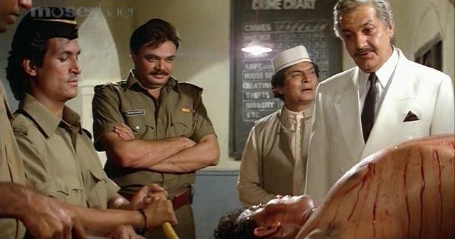 Кадр из фильма Цветок и пламя / Phool Aur Angaar (1993)